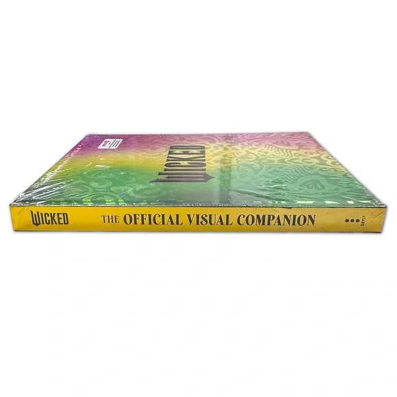 Book WICKED: The Official Visual Companion (Hardcover) NEW - Picture 7 of 9